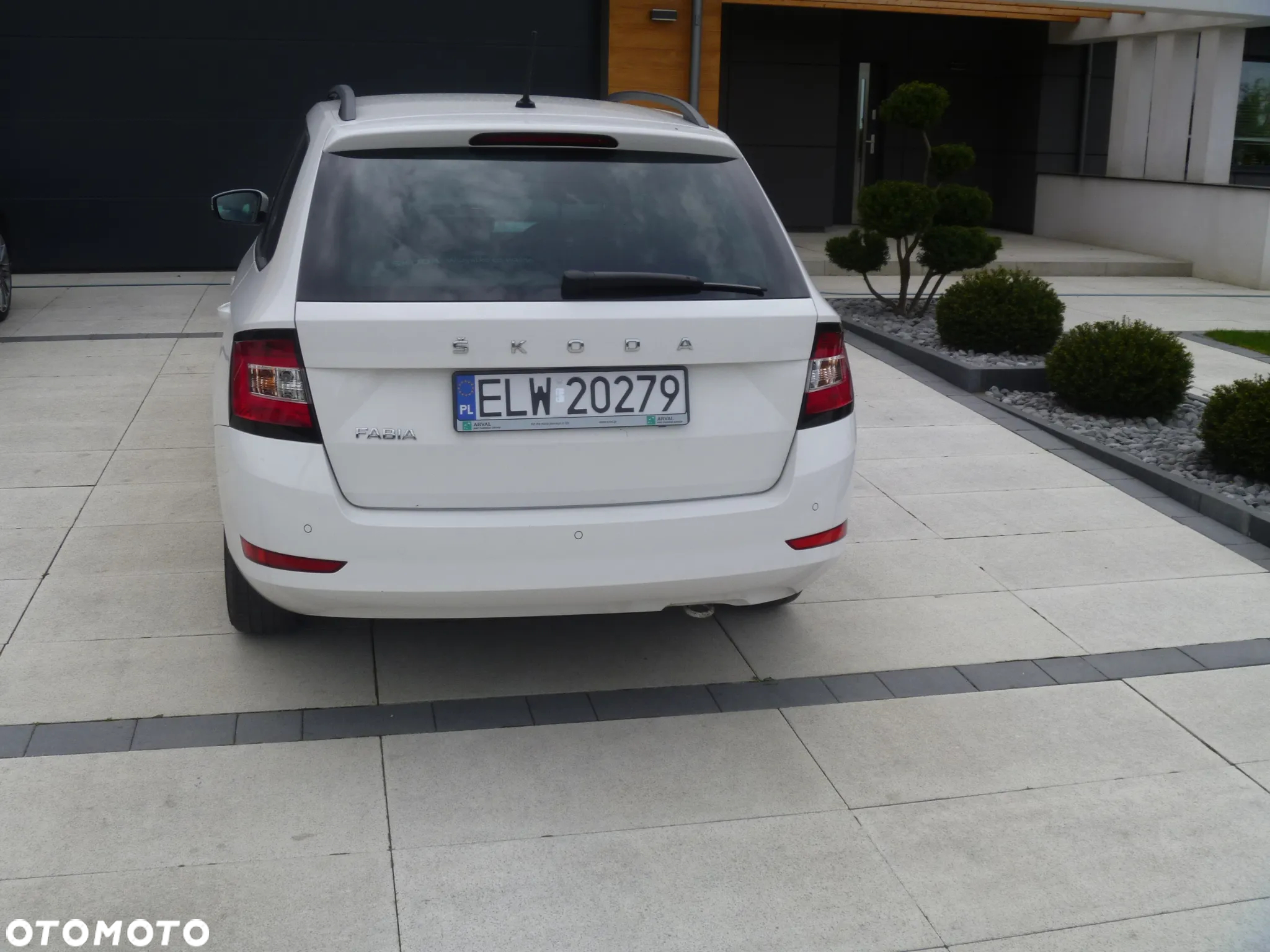 Skoda Fabia 1.0 TSI Ambition - 12