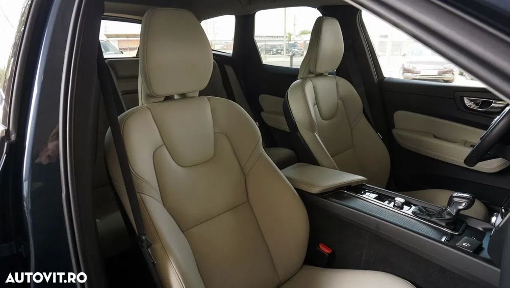 Volvo XC 60 D4 Momentum Pro - 7