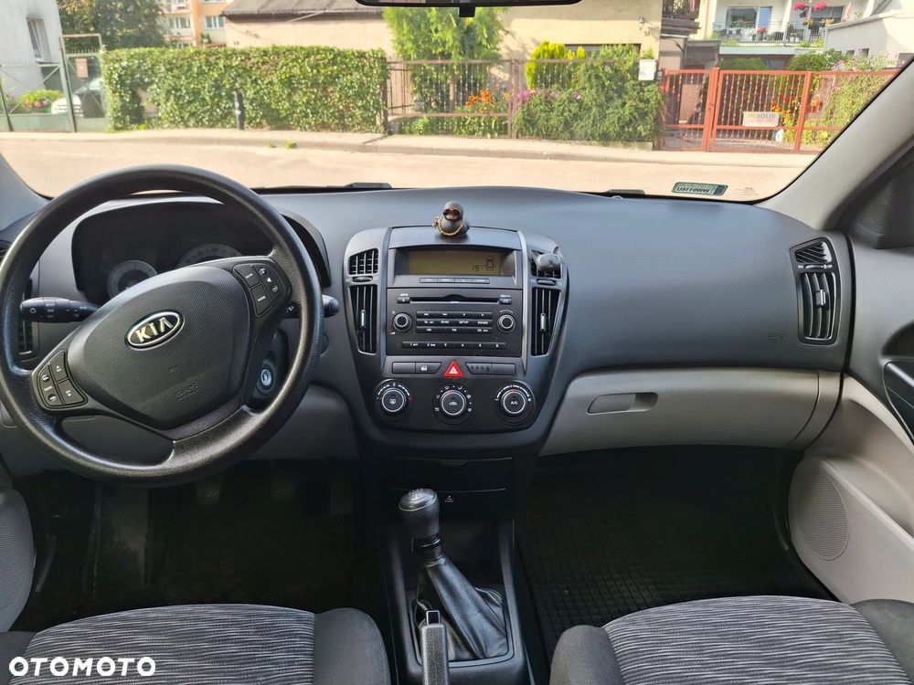 Kia Ceed 1.6 Crdi Comfort - 27