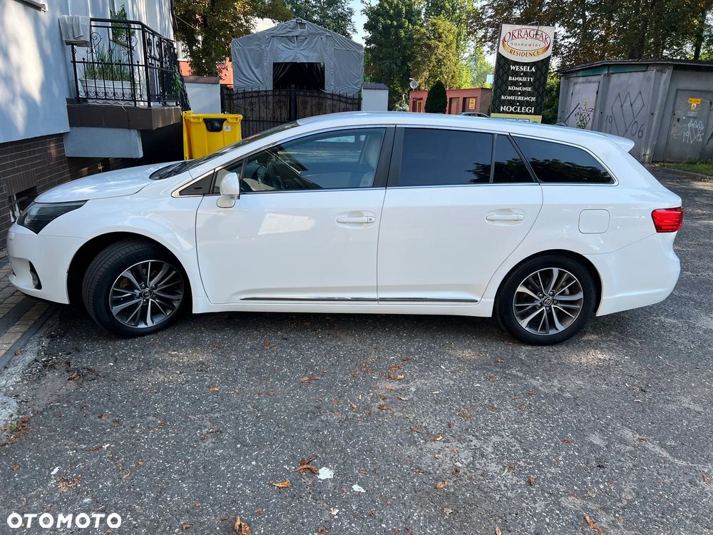 Toyota Avensis 1.8 Sol EU5 MS - 7