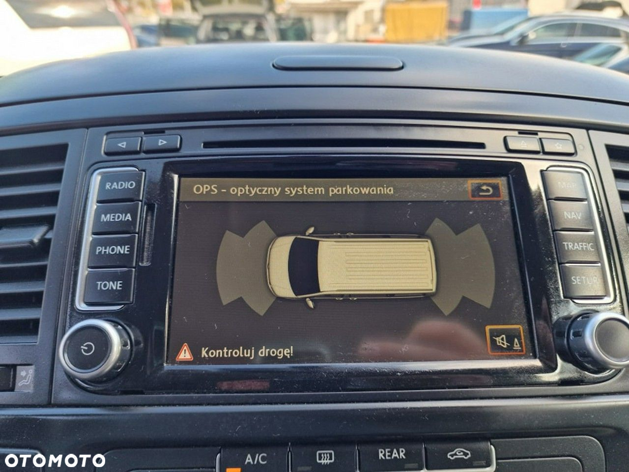 Volkswagen Multivan - 23