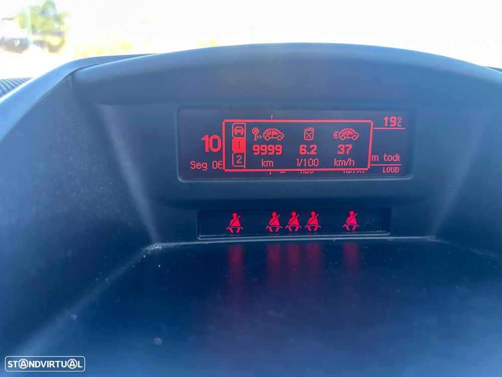 Peugeot 207 1.4 16V SE Sportium - 13