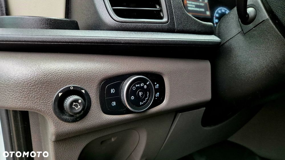Ford Transit - 20