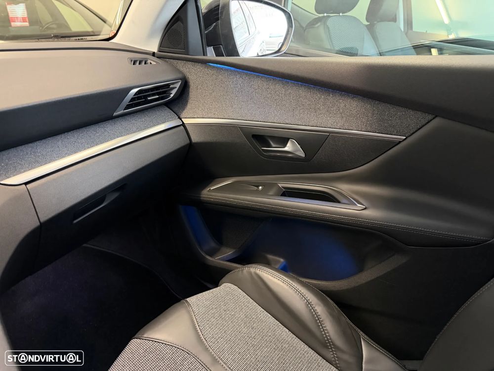 Peugeot 3008 1.6 BlueHDi Allure EAT6 - 44