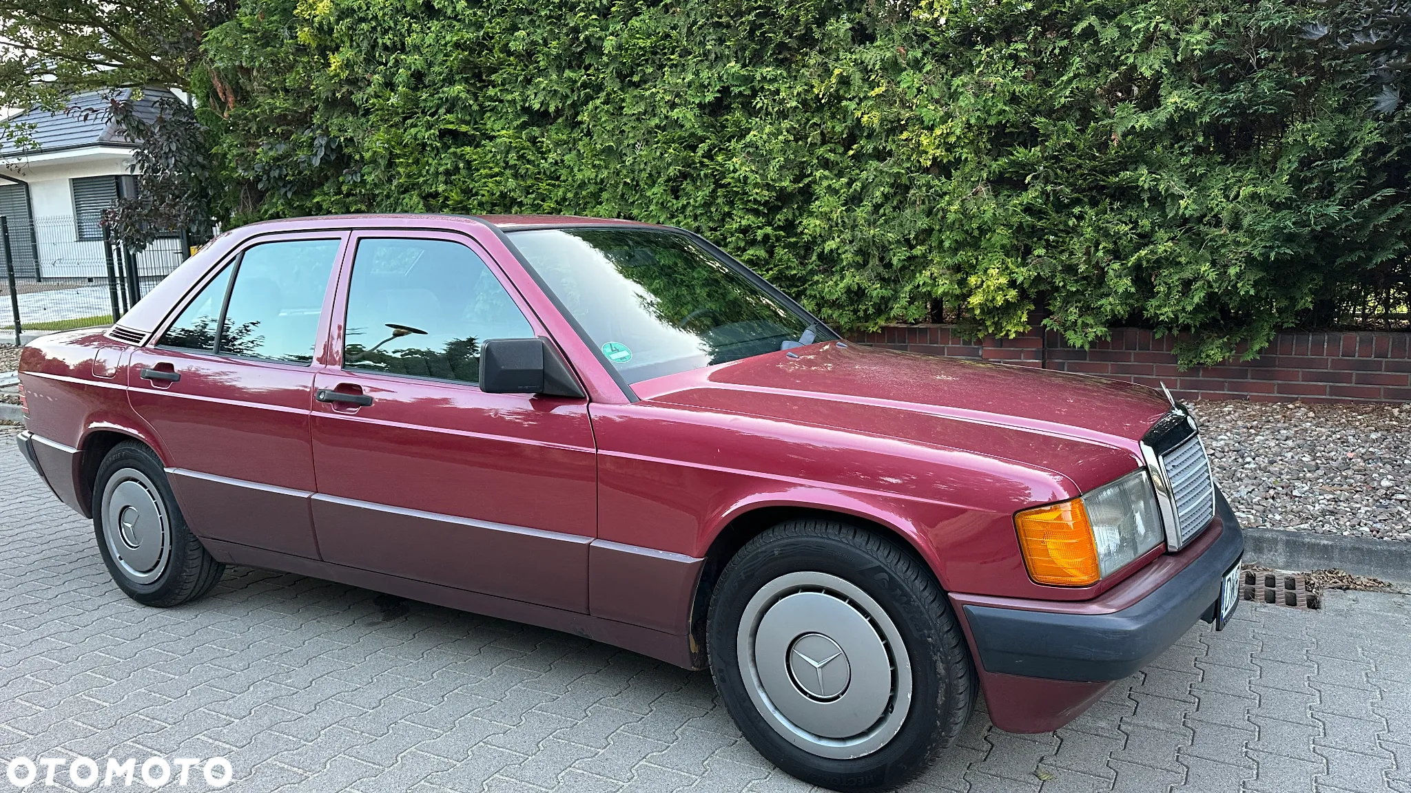 Mercedes-Benz W201 (190) - 21