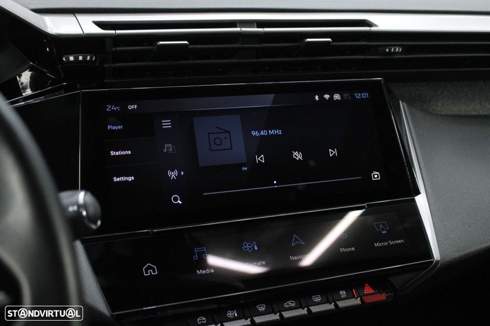 Peugeot 408 1.2 PureTech Allure EAT8 - 28