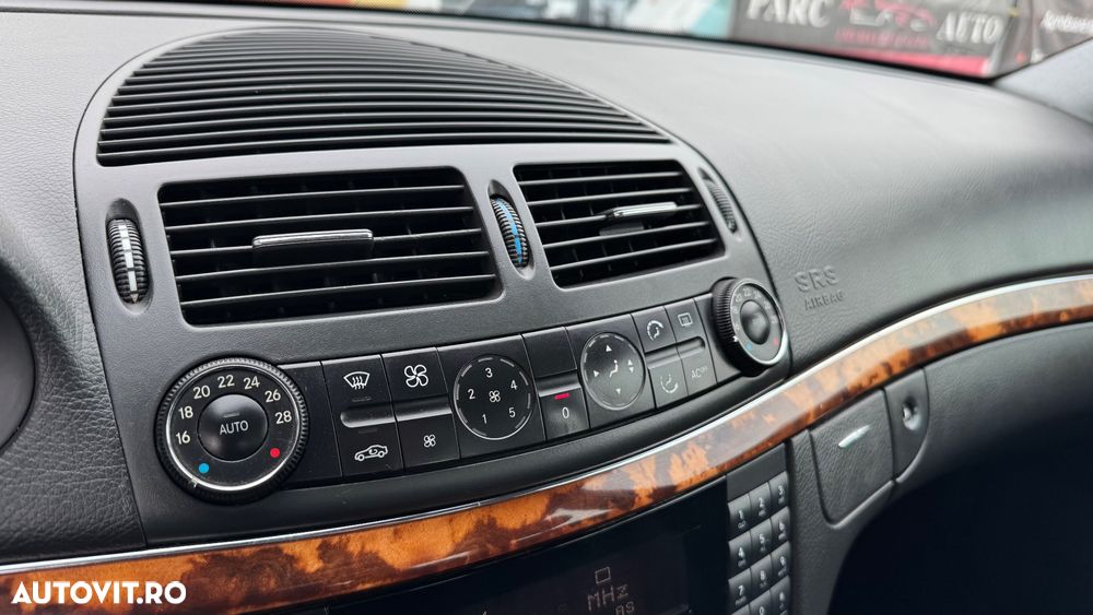 Mercedes-Benz E 220 CDI Elegance - 13