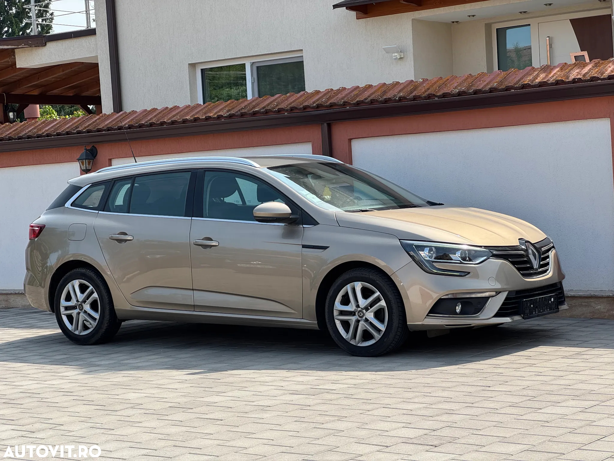Renault Megane Grandtour ENERGY dCi 110 EDC BUSINESS - 35