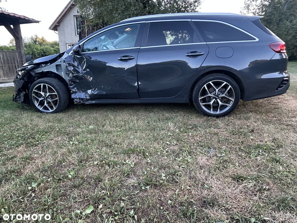 Kia Ceed 1.5 T-GDI OPF Platinum - 4