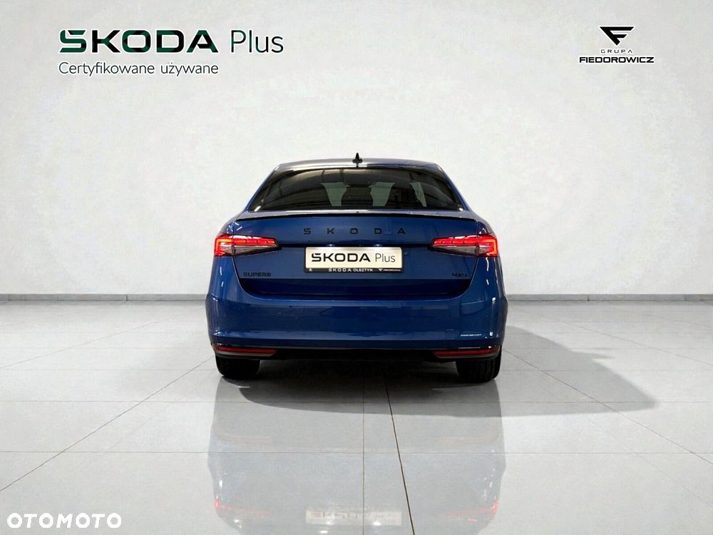 Skoda Superb 2.0 TDI SCR 4x4 Sportline DSG - 8