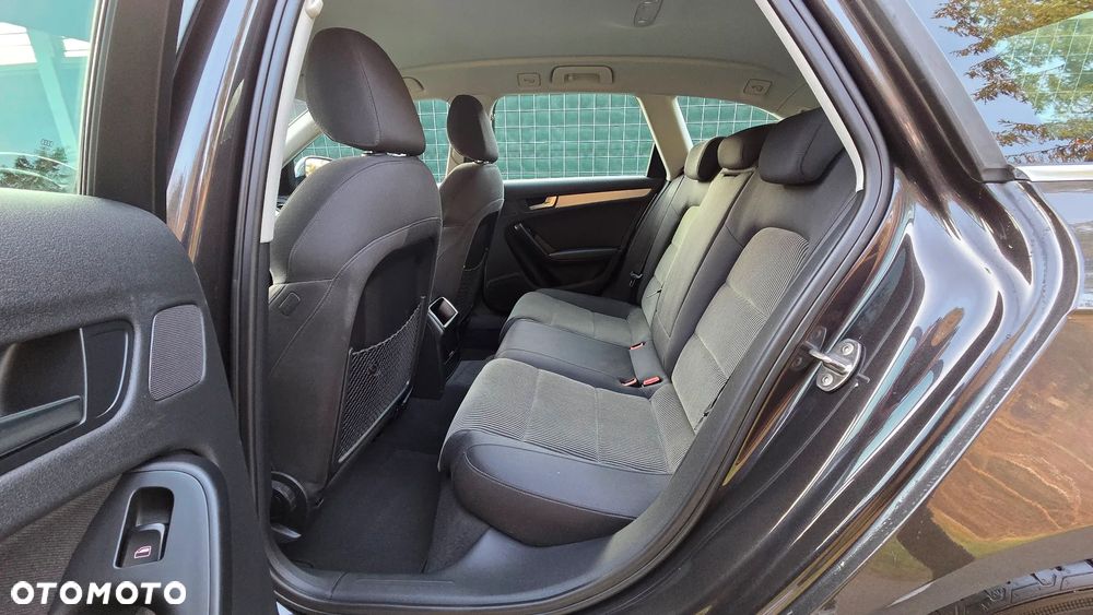 Audi A4 Avant 2.0 TDI DPF quattro - 32