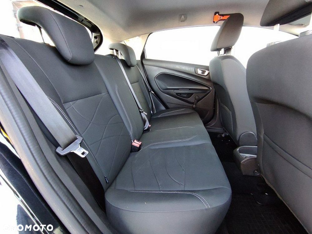 Ford Fiesta - 17