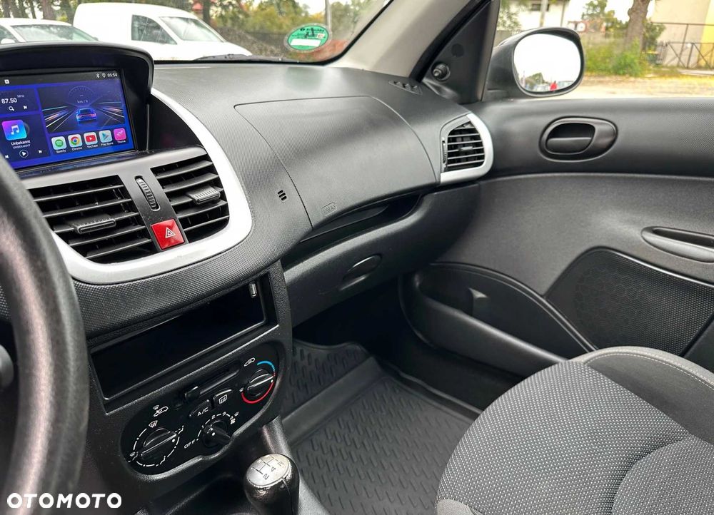 Peugeot 206 plus - 7