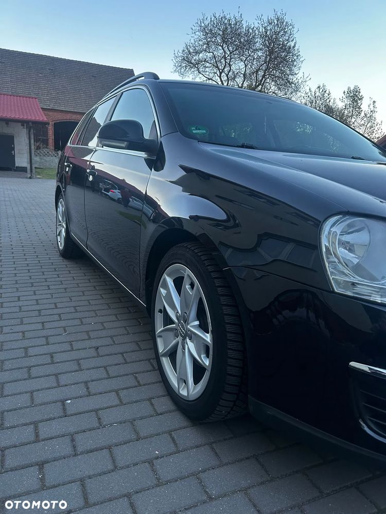 Volkswagen Golf - 10