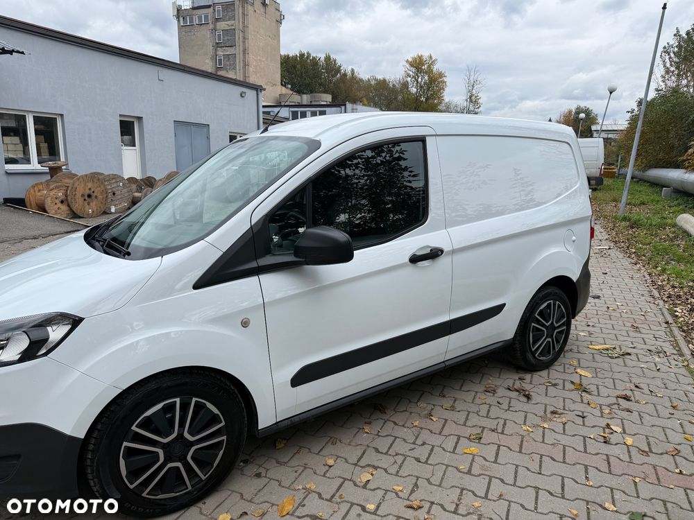 Ford Transit Courier - 5