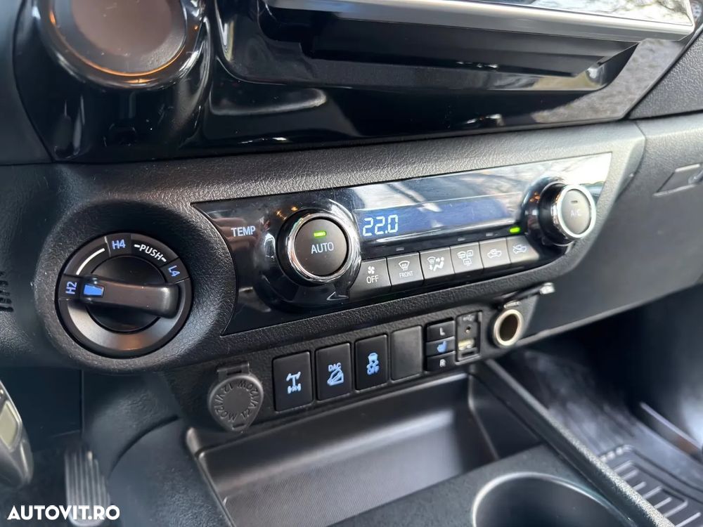 Toyota Hilux 2.4D 150CP 4x4 Double Cab AT Style - 19