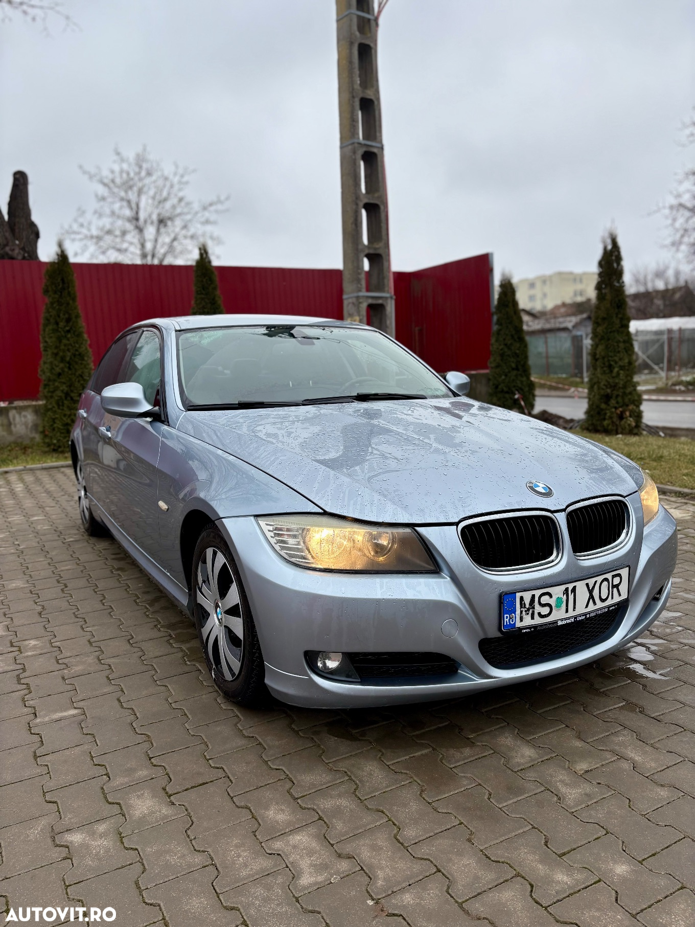 BMW Seria 3 318d - 4