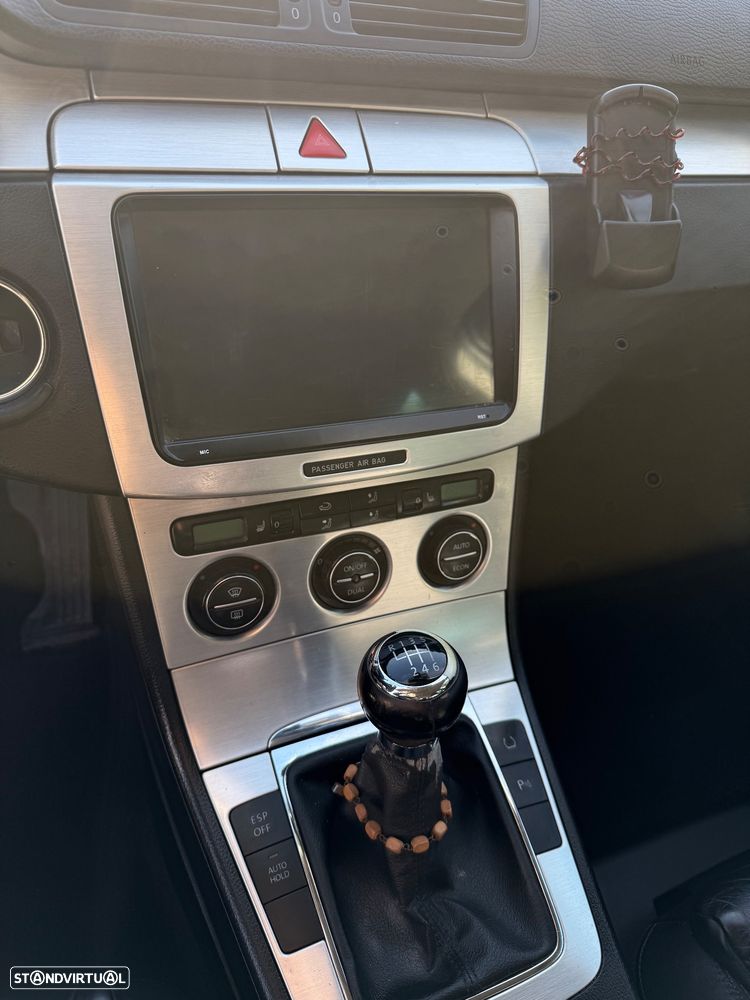 VW Passat Variant - 12