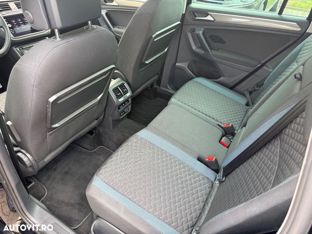 Volkswagen Tiguan - 11