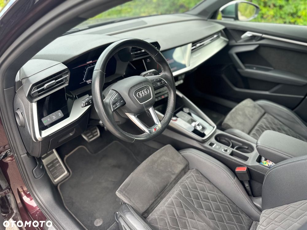 Audi S3 S tronic - 25
