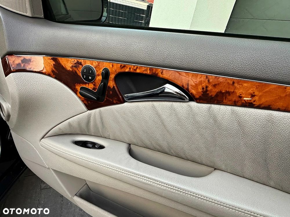 Mercedes-Benz Klasa E 220 CDI Automatik Elegance - 31