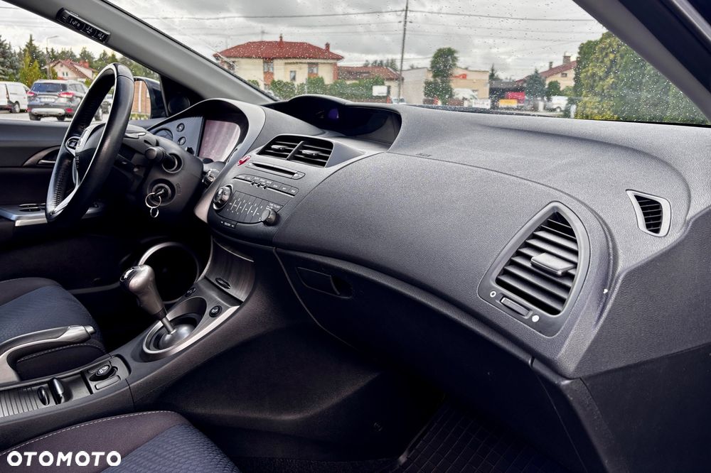 Honda Civic 1.8i-VTEC Sport - 30