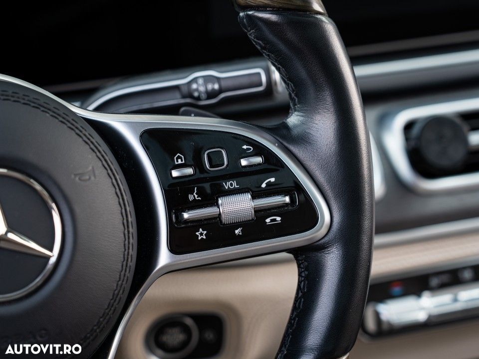 Mercedes-Benz GLS - 22