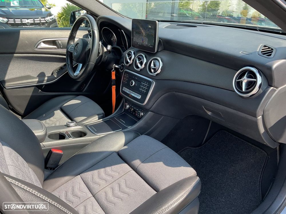 Mercedes-Benz GLA 180 d Style Aut. - 35