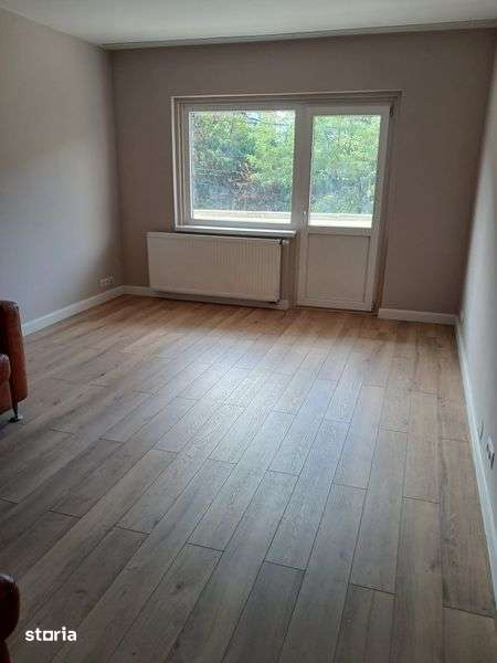 Apartament 2 camere, decomandat, etaj 1, str. Paltinisului 75 — fotografia 1