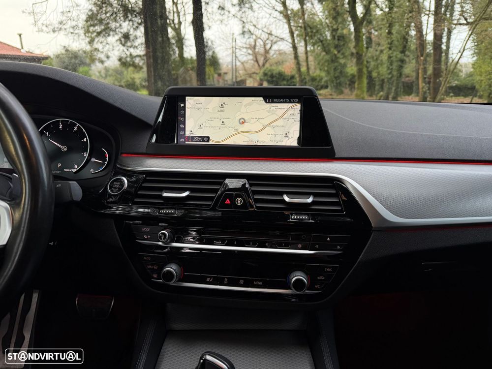 BMW 520 d Pack M Auto - 19