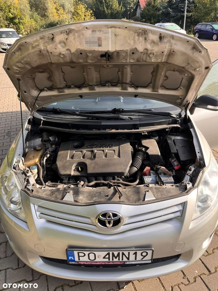 Toyota Auris - 5