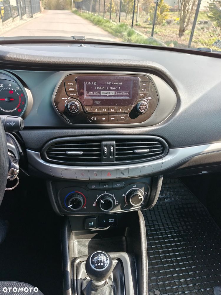 Fiat Tipo 1.4 16v Easy - 10