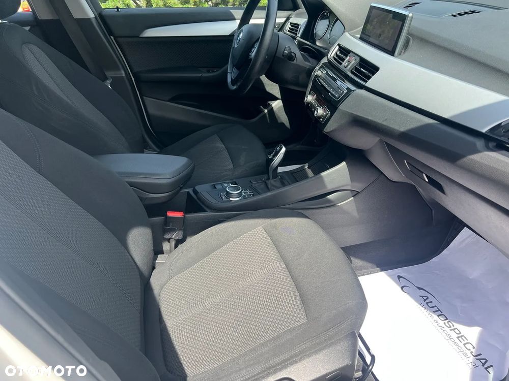 BMW X1 sDrive16d - 14