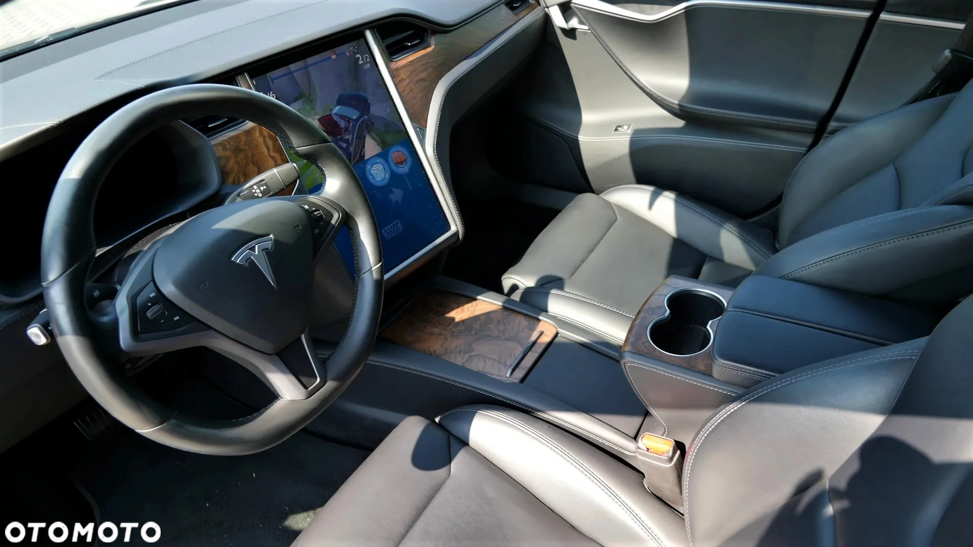 Tesla Model S Dual Motor Allradantrieb - 17