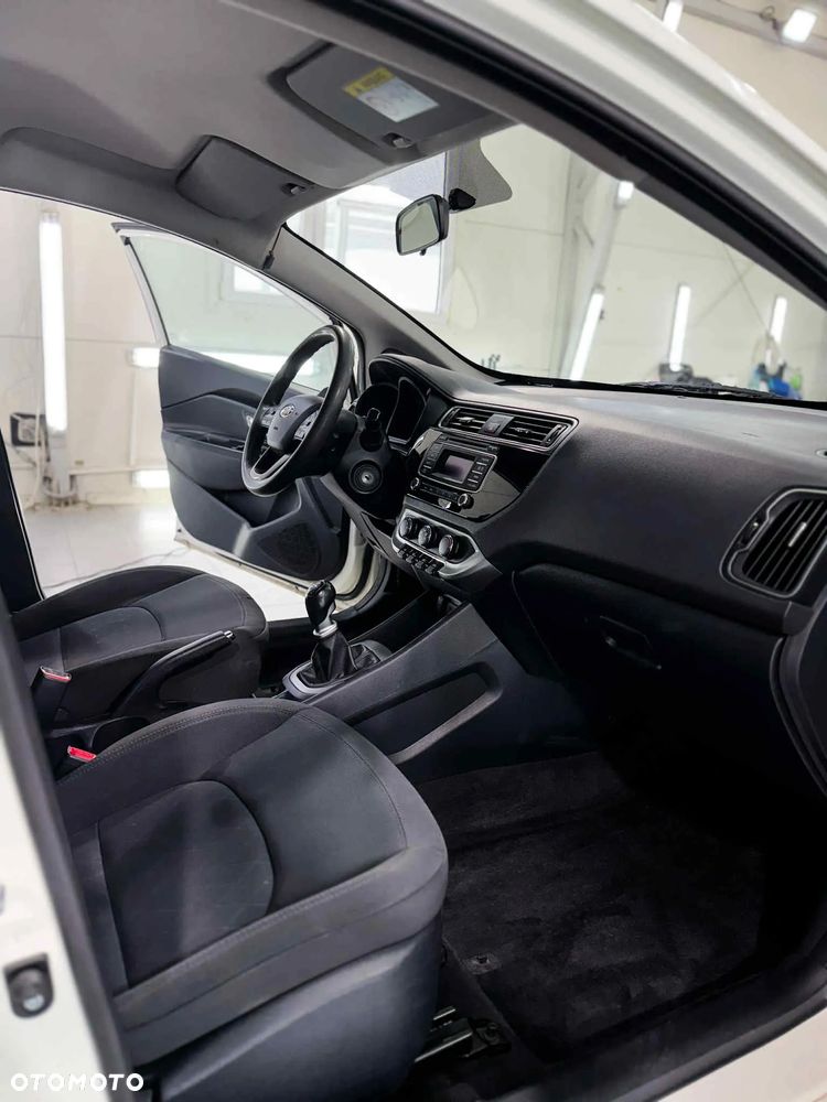 Kia Rio 1.1 crdi M - 2