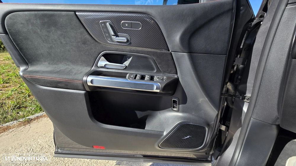 Mercedes-Benz GLB 200 d AMG Line - 12