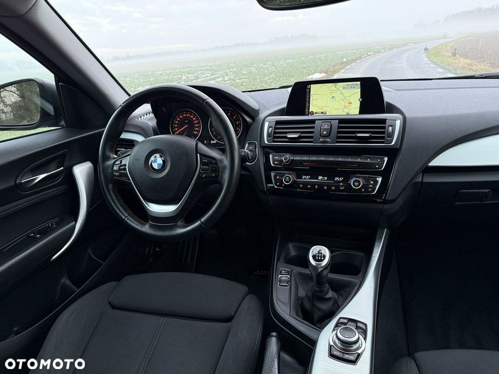 BMW Seria 2 220i Sport Line - 32
