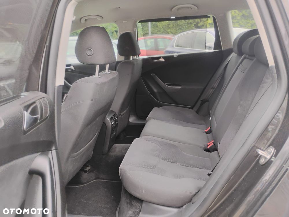 Volkswagen Passat Variant 2.0 TDI Comfortline - 19
