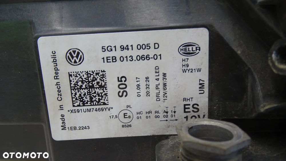 VW GOLF VII 5G1 LIFT - lampa przednia lewa led - 12