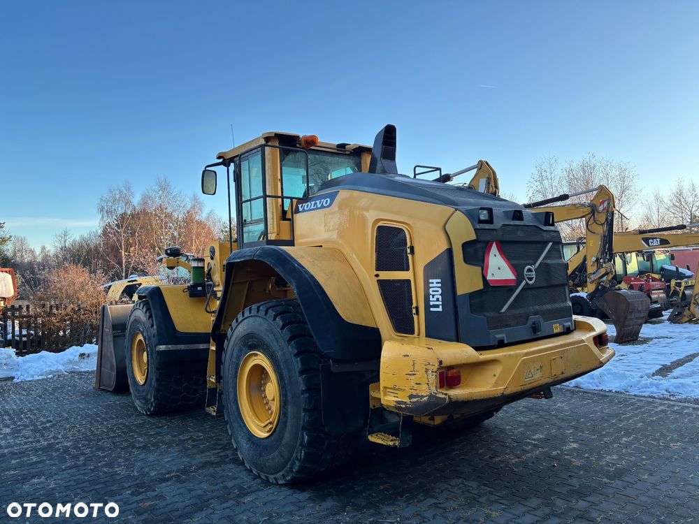 Volvo L150H rok 2016, 26ton, 4,2m3 opony 70%, bdb - 4