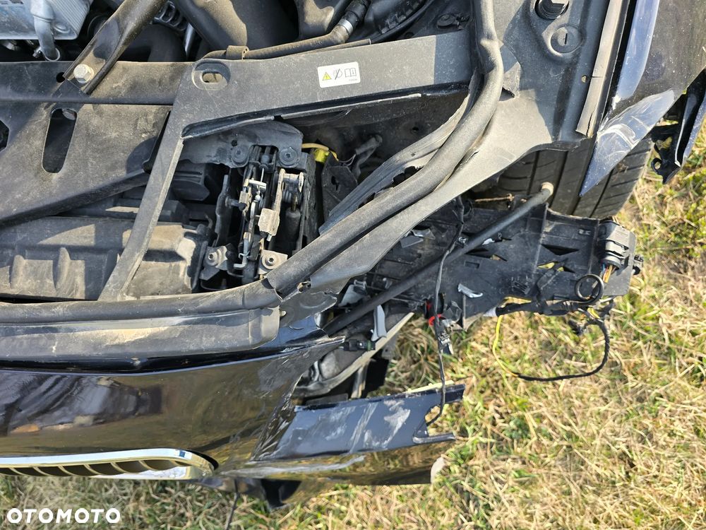 BMW Seria 5 535i xDrive - 23