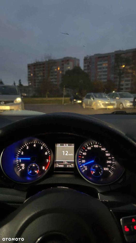 Volkswagen Golf 2.0 R - 12