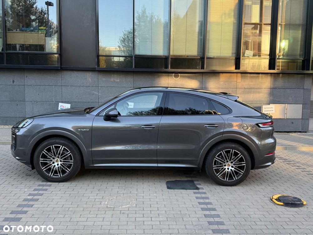Porsche Cayenne E-Hybrid PHEV Black Edition - 2