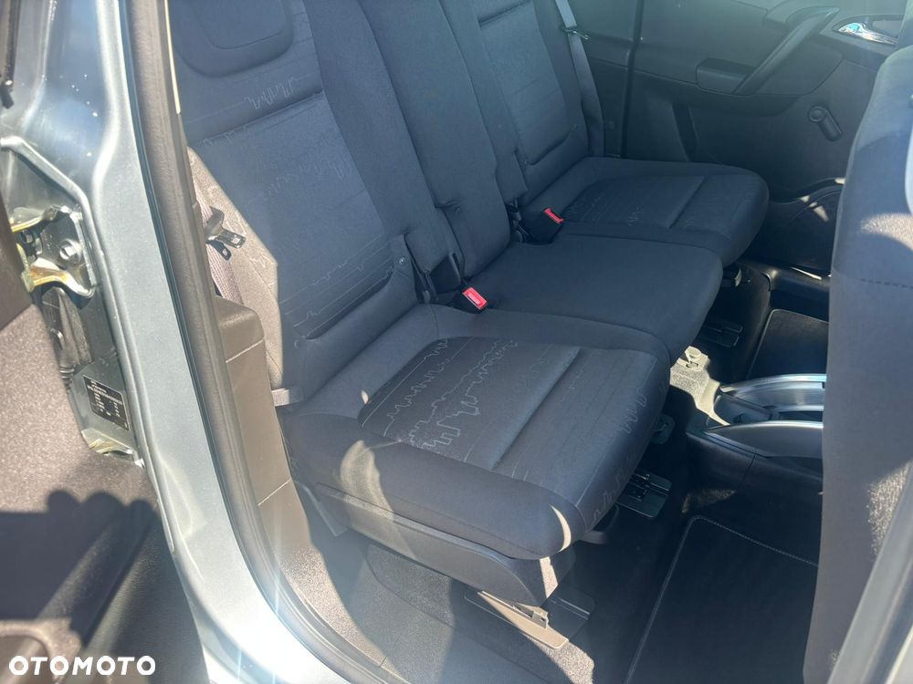 Opel Meriva - 12
