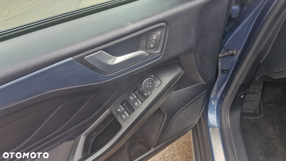 Ford Focus 1.0 EcoBoost Hybrid ACTIVE VIGNALE - 31