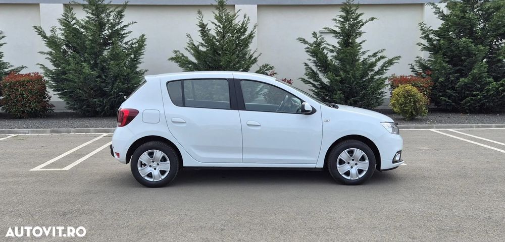 Dacia Sandero - 8