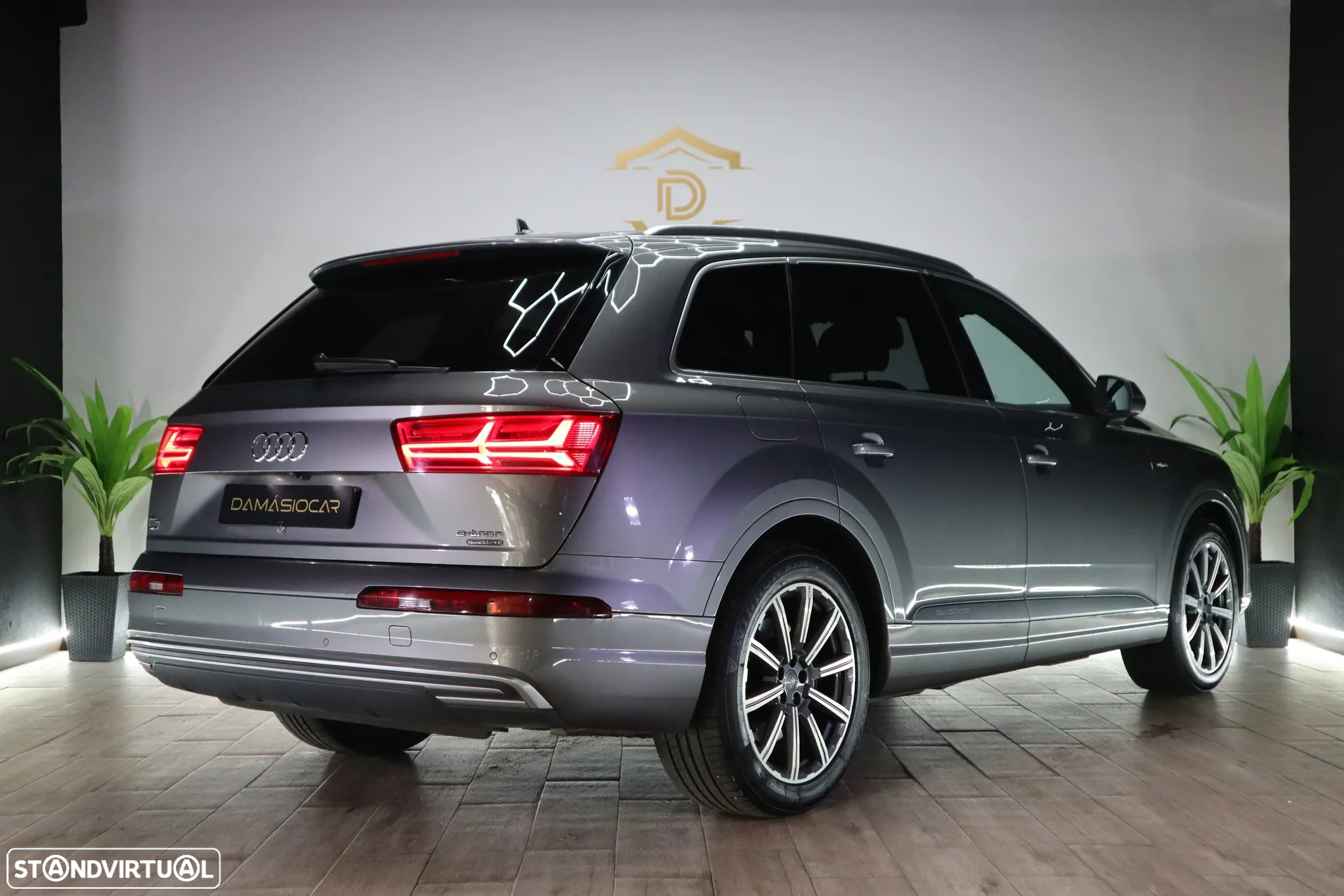 Audi Q7 3.0 TDI E-tron quattro Tiptronic - 4