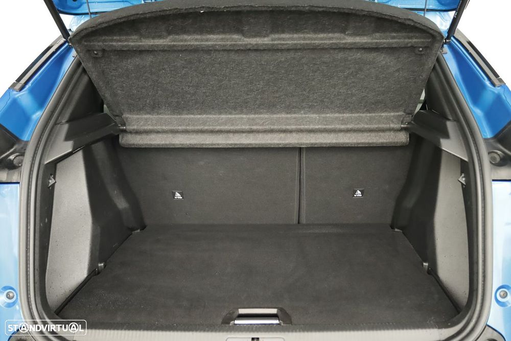 Peugeot 2008 1.2 PureTech Allure - 23