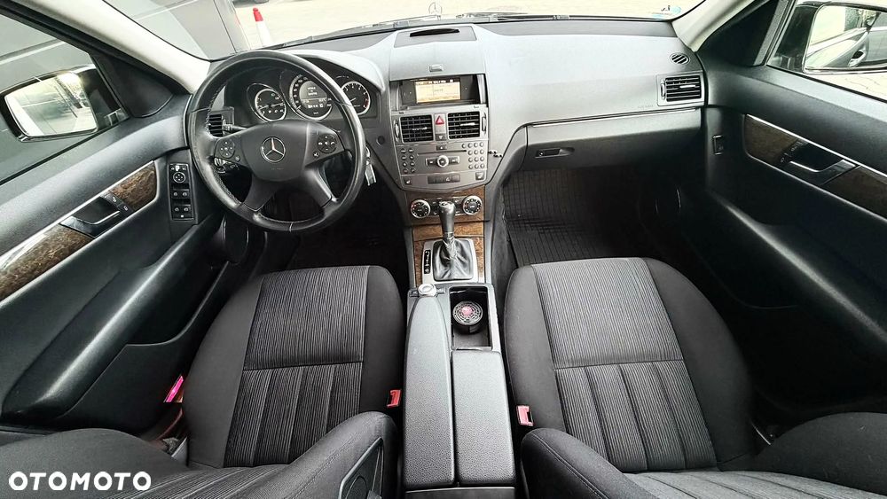Mercedes-Benz Klasa C 180 Kompressor Automatik BlueEFFICIENCY Elegance - 13