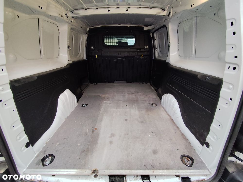 Toyota Proace City - 7